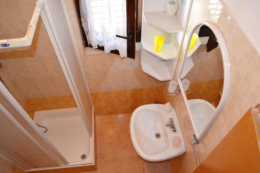 Apartment And Rooms Toka Zadar Quarto foto