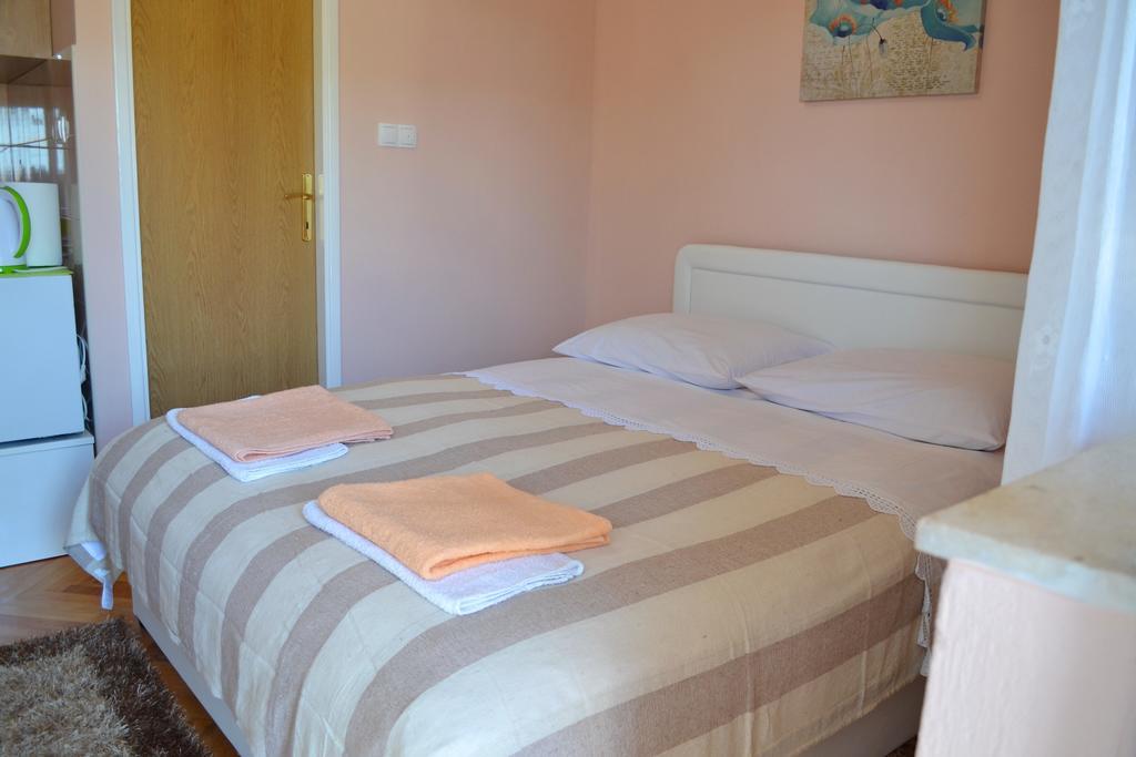 Apartment And Rooms Toka Zadar Quarto foto