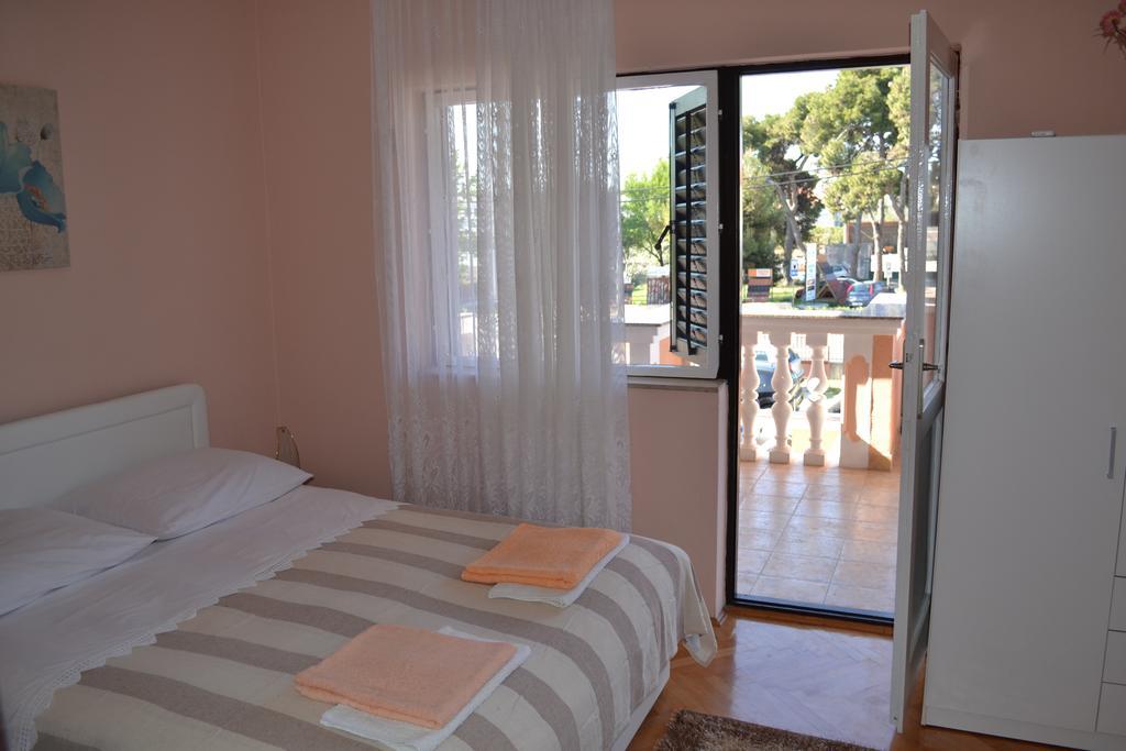 Apartment And Rooms Toka Zadar Quarto foto