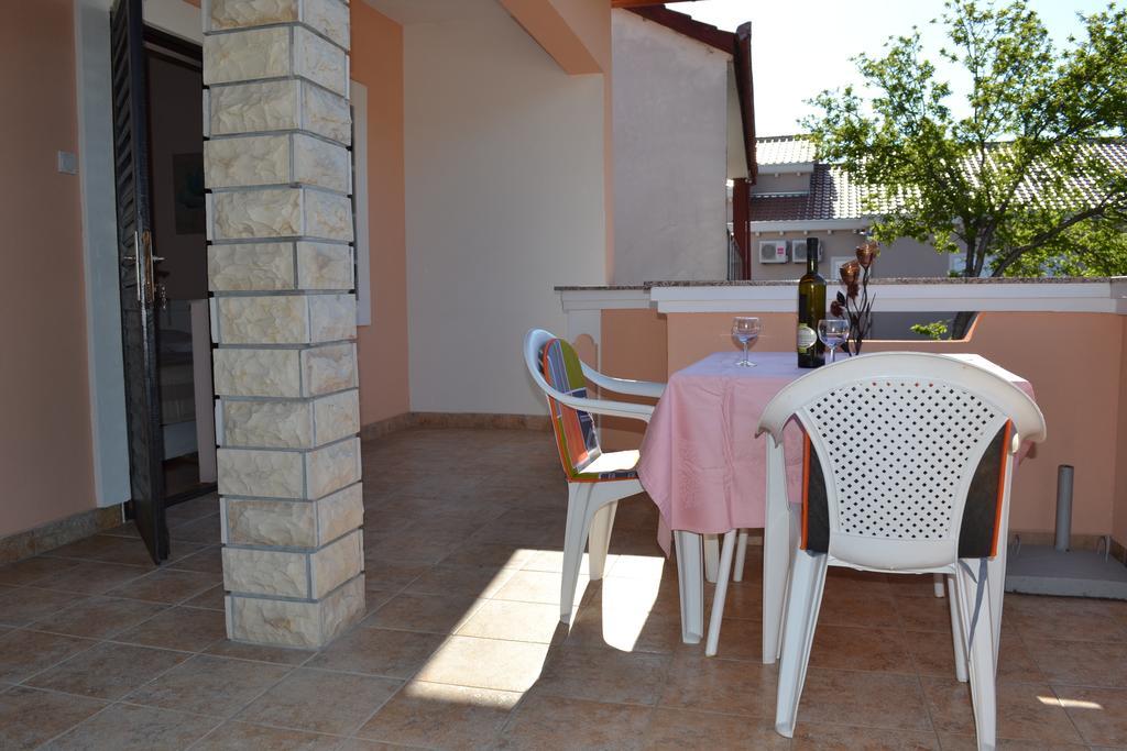 Apartment And Rooms Toka Zadar Quarto foto