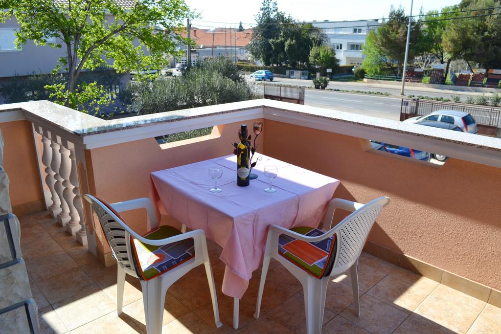 Apartment And Rooms Toka Zadar Quarto foto