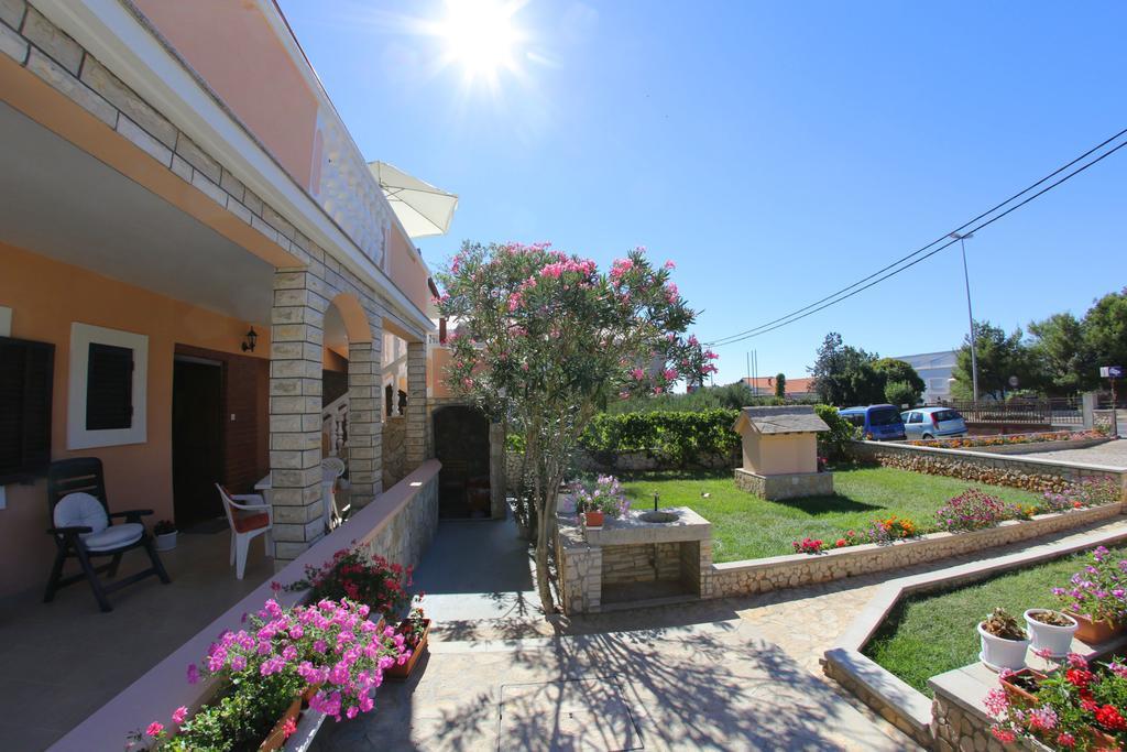 Apartment And Rooms Toka Zadar Quarto foto